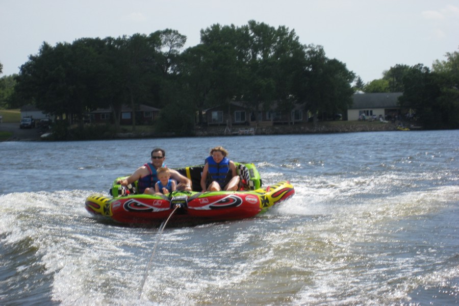 ../image/john noah julie 4.jpg